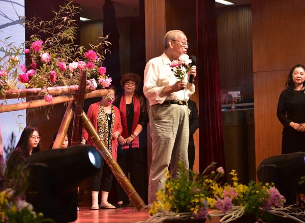 中国插花花艺协会召开会员代表大会选举产生新