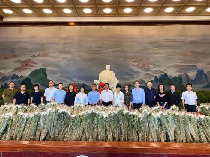 建党100周年主题水彩画,大学生建党100周年绘画 北京专员办赴毛主席纪念堂开展党史学习教育暨庆祝建党100周年主题