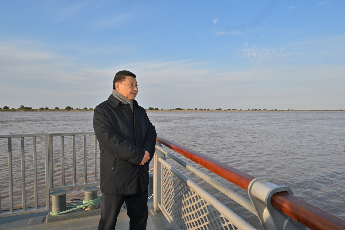 Xi Focus-Closeup: Xi and the great Yellow River