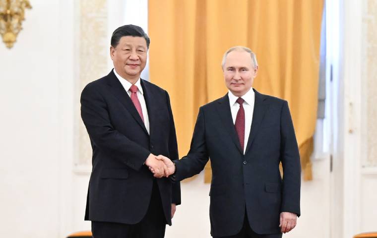 习近平同俄罗斯总统普京举行会谈