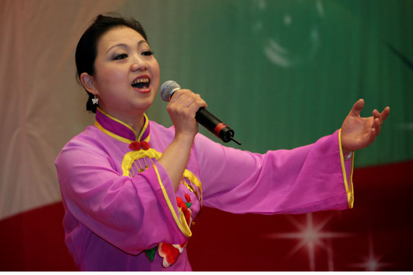 女声独唱 沂蒙颂 (机关服务局演出)