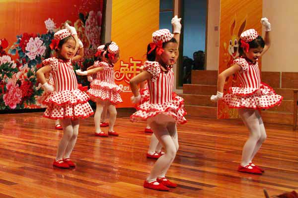 儿童舞蹈 Nobody (机关服务局幼儿园演出)