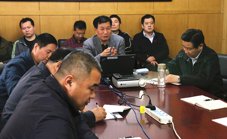 干部局围绕学习十九大精神做新时代合格党员讲