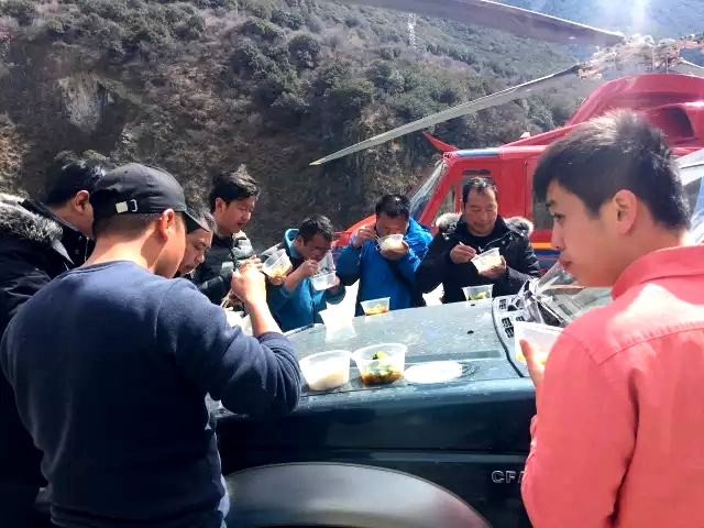 江川总人口有多少_玉溪公路总段职工江川爱心送水(2)