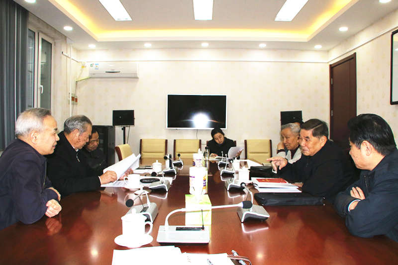 离退休干部局机关二党支部老部长党小组召开2