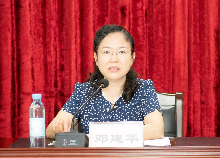 邓建华在大桂山七坡宣布领导任免_会员活动_中国林业职工思想政治工作